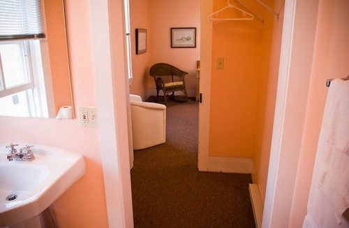 Lake Leelanau Resort | Fountain Point - Hotel Room 8