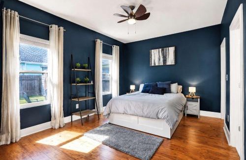 Fountain Square House | Fountain Square Gem with Rooftop Patio & Fire Pit- Family Friendly