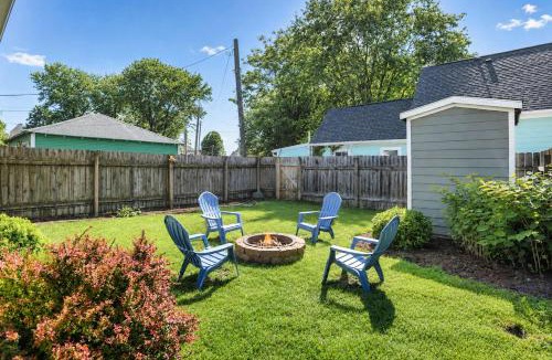 Fountain Square House | Fountain Square Gem with Rooftop Patio & Fire Pit- Family Friendly