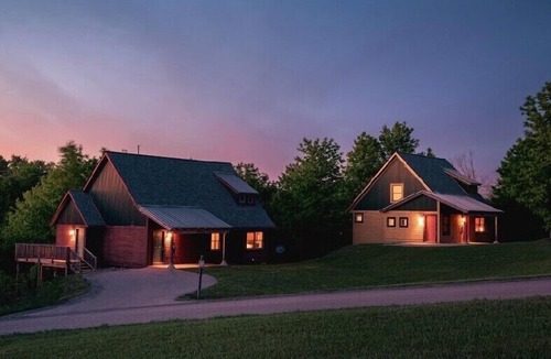 Mancelona Cabin | Four Season Cabin Great for Large Families and Groups