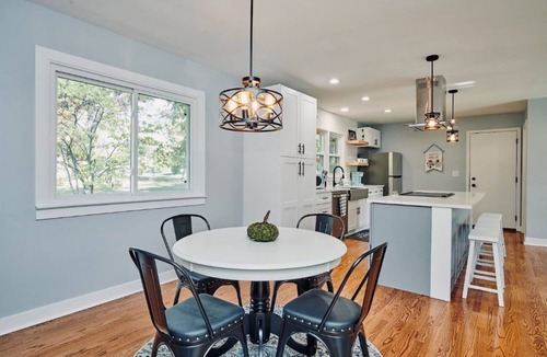 St. Charles House | Fox Valley Farmhouse by the river - walk to town & pool