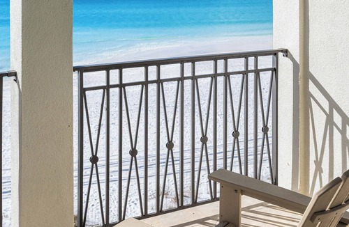 Delos House | Frangista Tide*All New Furnishings*Pool*BeachSvc+Gear