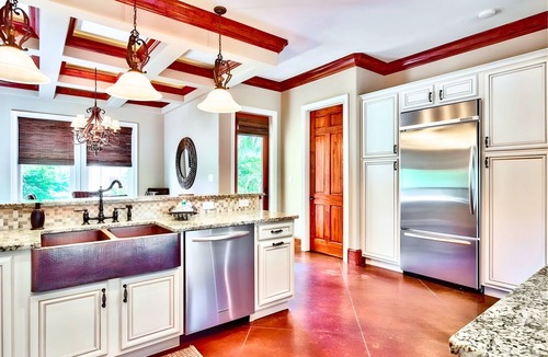 St. Tropez House | Free Beach Service, Short Walk to Beach, Pet-Friendly, Pool