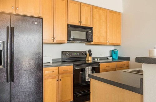 Historic Third Ward Apartment | Frontdesk | Third Ward Spacious 2BR Townhome
