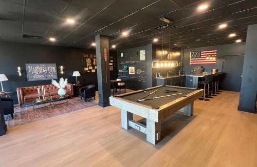 Rock Harbor House | FULL TIME LIC Mgr - LUXURIOUS 3 BED 3 BATH OCEANFRONT SUITE - UPSCALE OCEANFRONT RESORT - INDOOR PICKLEBALL - SPEAKEASY!