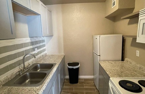 Biggs Field Apartment | 🤩⭐️fully updated apartment northeast⭐️🤩