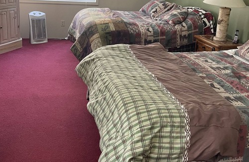 Porterfield Cabin | Fun Cabin Northern Wisconsin on the Menominee river!