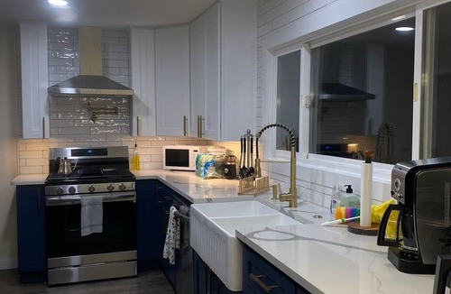 Centralia House | Game-Day Getaway! Modern Home near Downtown, Schools and Stadiums