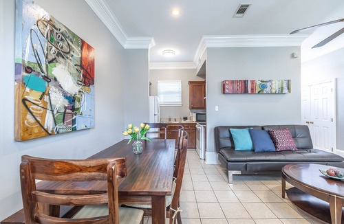 Faubourg Livaudais House | Garden District 2BR Townhouse w/Gated Parking