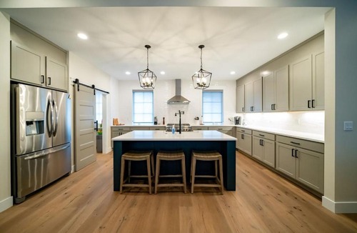 Surf Pines House | Gearhart Getaway - Gated Community Home w/Hot Tub, Walk to Beach