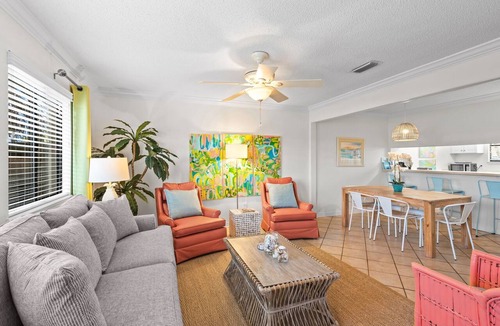 Sugar Beach House | 🌊🌴Geaux Coastal | Charming 2BR Home | Steps to Private Beach Access