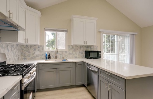 Longfellow House | Gem Home near SF! 5 min to BART and UCSF Benioff