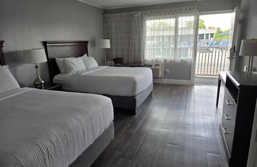 Lake George Resort | Georgian Lakeside Resort