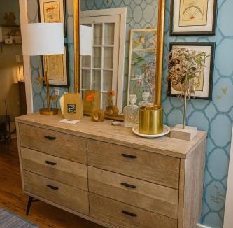 Laurel Apartment | Gingerbird Art Suite