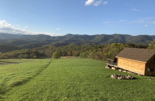 Covington Cabin | Glamping in the Tiny House with a Huge View