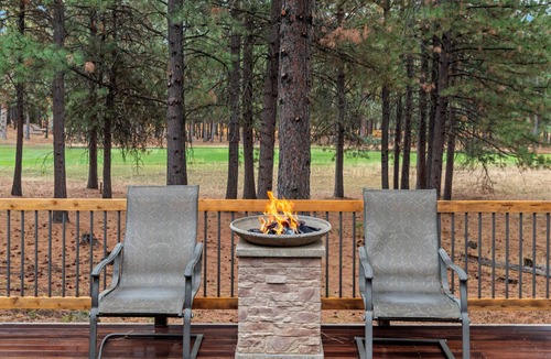 Black Butte Ranch House | GM405 | Beautiful & Private home overlooking the Glaze Meadow Golf Course!
