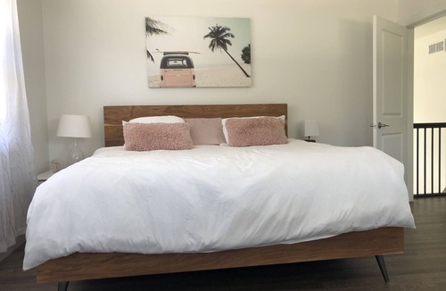 Central Huron Cottage | Goderich Lake Huron Cottage : A beautiful, modern new home with rooftop deck