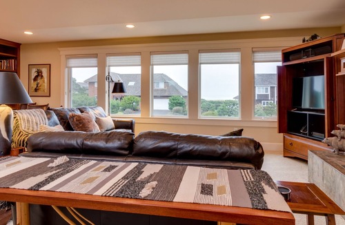 Gearhart House | Golf-front home with ocean view & shared tennis - walk to beach