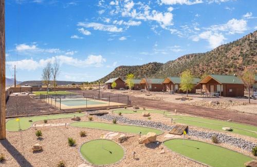 Apple Valley Cabin | Gooseberry Lodges Zion National Park Area