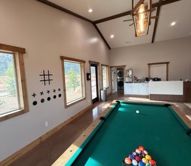 Apple Valley Cabin | Gooseberry Lodges Zion National Park Area