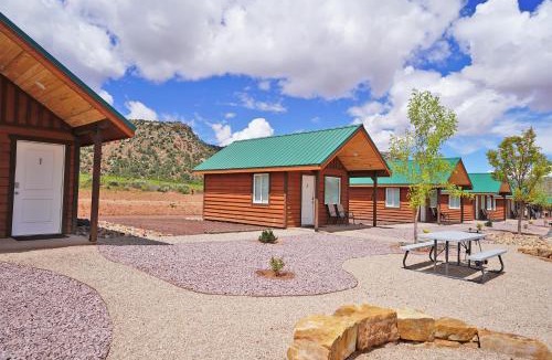 Apple Valley Cabin | Gooseberry Lodges Zion National Park Area