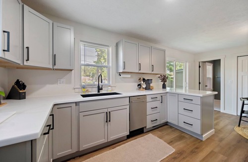 Lafayette House | Gorgeous 3BR Design, 2 Living Rooms, Sleeps 10