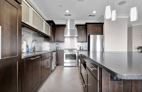 Lansing Condo | Gorgeous Apt w/Balcony - Walk to Stadium & Lansing Center
