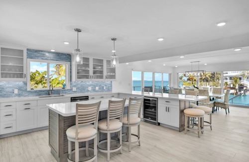 Toll Gate Shores House | Gorgeous bayfront Snappy Turtle: Spacious 4BR home in Islamorada with open water views!