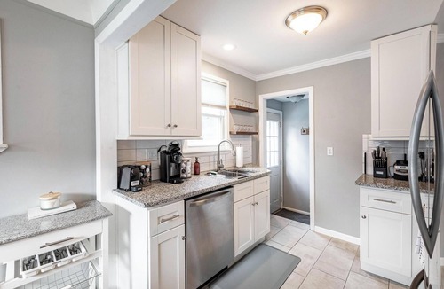 Berkley House | Gorgeous Berkley 4BR/2.5BA Home w/Loft Suite