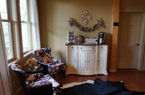 Sapphire Cabin | Gorgeous Cabin with Unparalleled Mountain Views and Beautiful Nature!