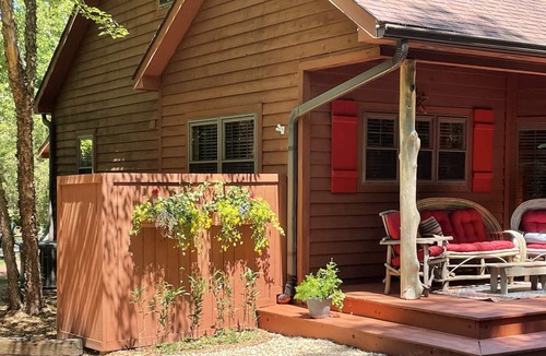 Lakeside House | GORGEOUS CUSTOM BUILT HOME W PRIVATE POOL AND PRIVATE BEACH ACCESS!!