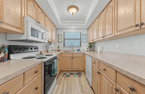Navarre Beach Condo | Gorgeous Gulf Front Beach Oasis - Emerald Surf #302