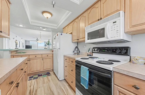 Navarre Beach Condo | Gorgeous Gulf Front Beach Oasis - Emerald Surf #302