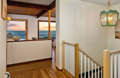 East Hillside House | Gorgeous Hilltop Home Overlooking Lake Superior