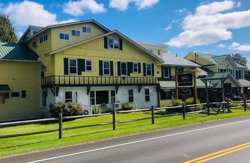 West Dover Bed & Breakfast | Gray Ghost Inn