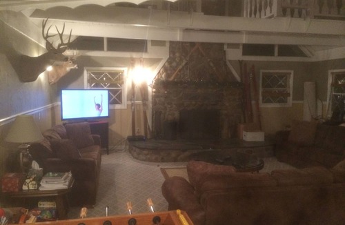 Cadillac House | Great Northwoods Home sleeps 10 comfortably near Caberfae Ski and Golf Resort