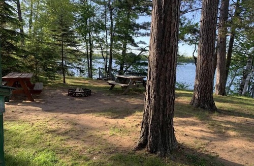 Woodruff House | Gresham Shores - Big Dipper - PET FRIENDLY