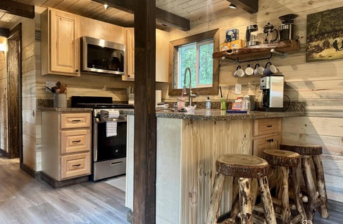 Paradise Estates Cabin | Grizzly Ridge