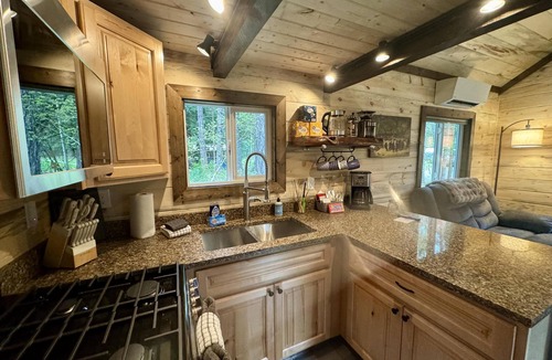 Paradise Estates Cabin | Grizzly Ridge