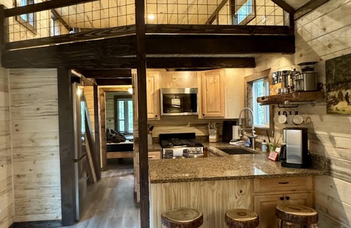 Paradise Estates Cabin | Grizzly Ridge