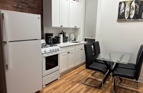 Hell's Kitchen Apartment | Group-Friendly Duplex Near Broadway, Walk to Times Square