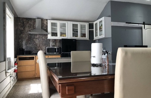 Northampton Apartment | Guest Apt with ATTACHED Bath and PRIVATE Entrance RUSTIC Nonsmoking SUITE