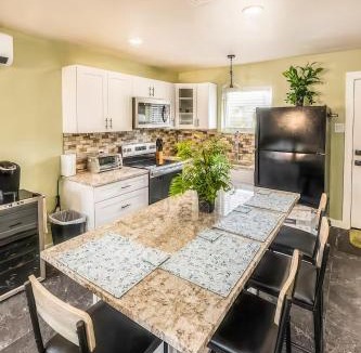 Cedar Hill Apartment | Guest Villa
