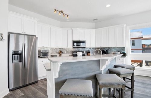 Southpointe House | Gulf Front | Community Pool | Elevator