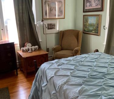 Pomfret Hotel | Half a Mansion