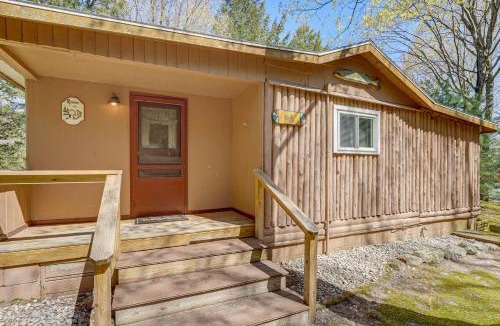 Ludington House | Hamlin Lake Cabin w/Community Beach Access!