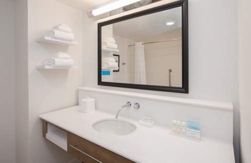 Pearl District Hotel | Hampton Inn and Suites by Hilton Portland-Pearl District