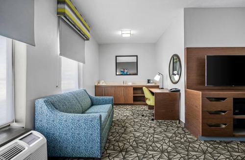Bloomington Hotel | Hampton Inn Bloomington West