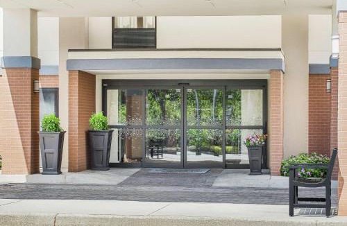 Commerce Hotel | Hampton Inn Commerce