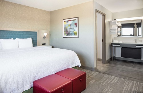 Freeport Hotel | Hampton Inn Freeport